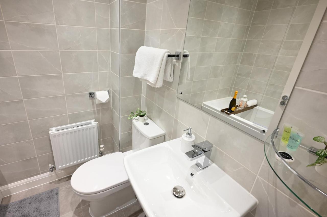 Appartamento Luxury 4 Bed House With Gated Parking In The Heart Of Birmingham! Esterno foto